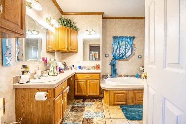 600 Old River Road, Starks, LA 70661