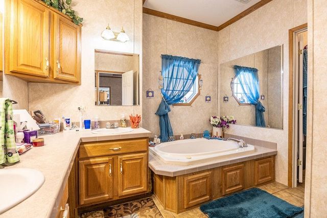 600 Old River Road, Starks, LA 70661