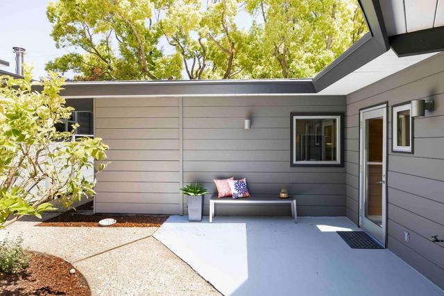 675 Evergreen Street, Menlo Park, CA 94025
