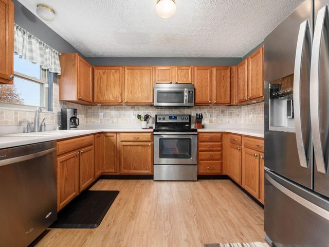 206 Fairgrounds Street, Pataskala, OH 43062