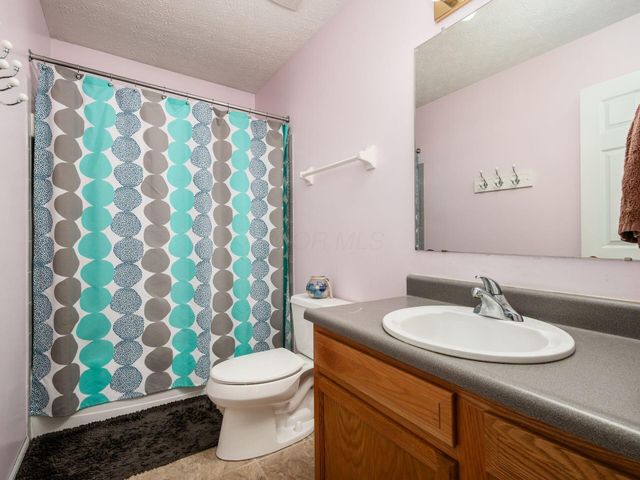 206 Fairgrounds Street, Pataskala, OH 43062