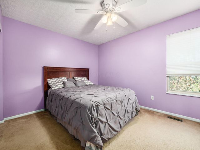 206 Fairgrounds Street, Pataskala, OH 43062