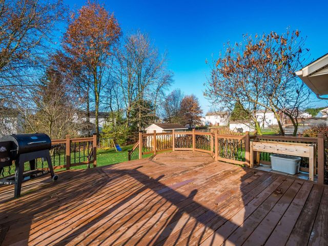 206 Fairgrounds Street, Pataskala, OH 43062