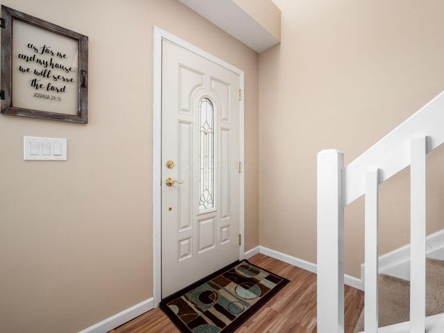 206 Fairgrounds Street, Pataskala, OH 43062