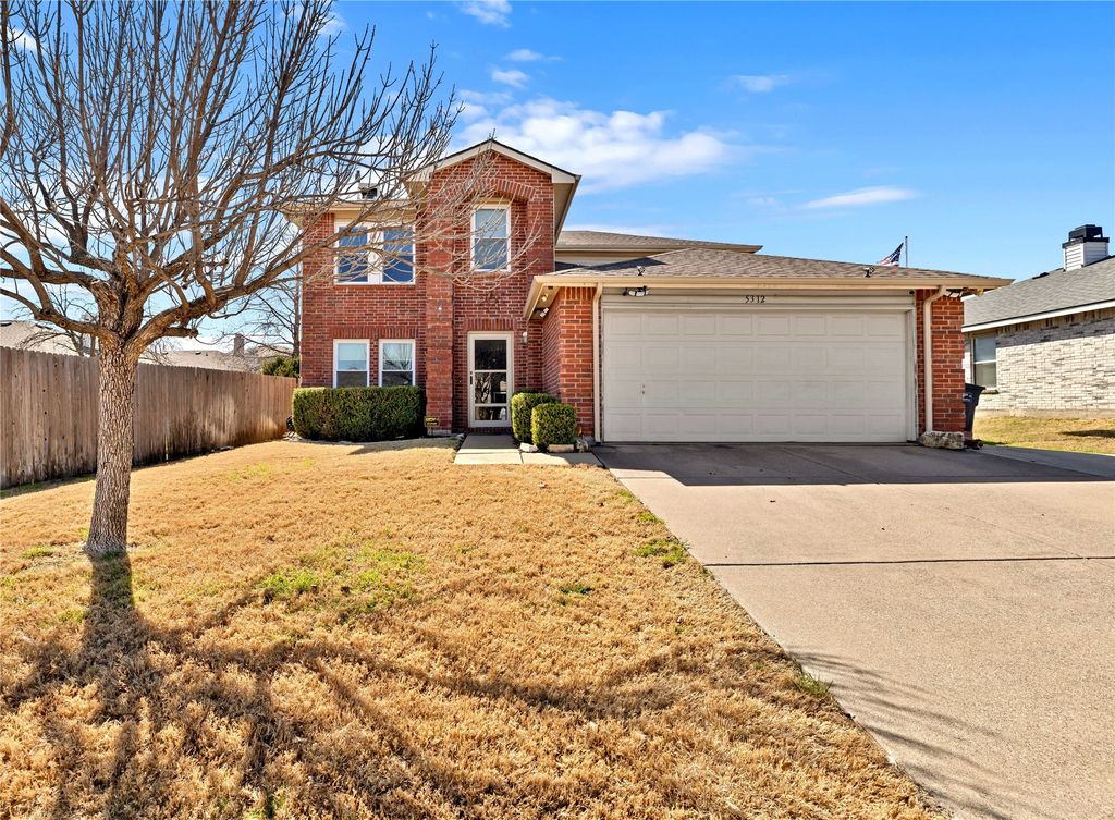 5312 Emmeryville Lane, Fort Worth, TX 76244