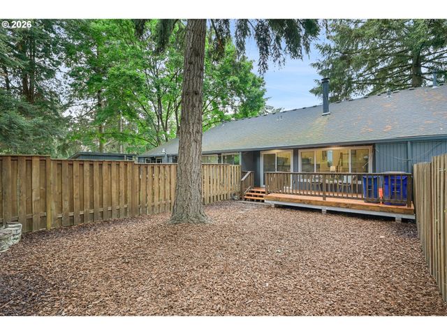 6865 Ne CLAREMONT Ave, Portland, OR 97211