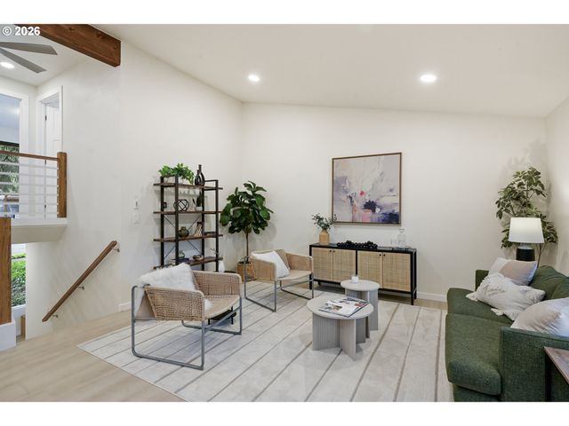 6865 Ne CLAREMONT Ave, Portland, OR 97211