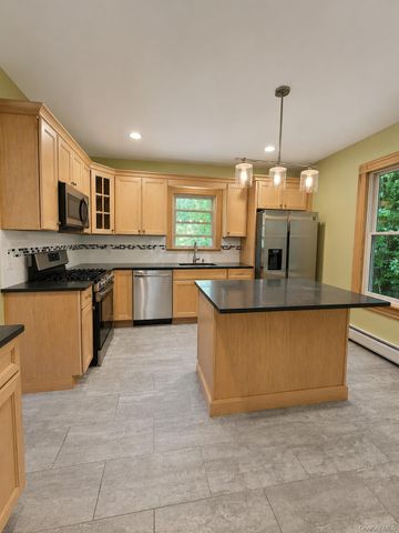 248 N Highland Avenue, Chestnut Ridge, NY 10965
