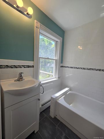 248 N Highland Avenue, Chestnut Ridge, NY 10965