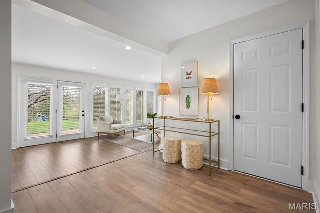 500 Beaucaire Drive, Warson Woods, MO 63122