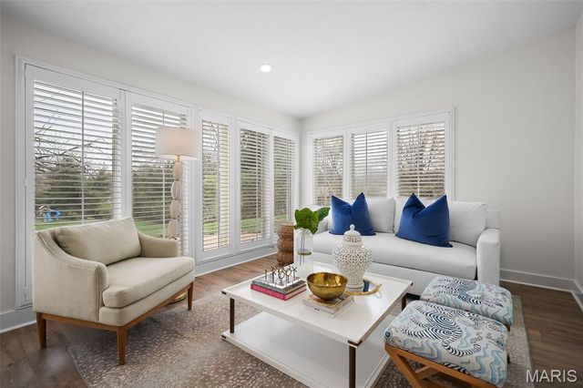 500 Beaucaire Drive, Warson Woods, MO 63122