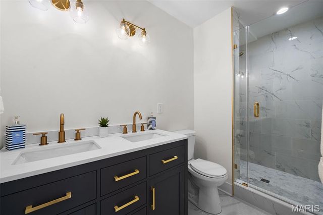 500 Beaucaire Drive, Warson Woods, MO 63122