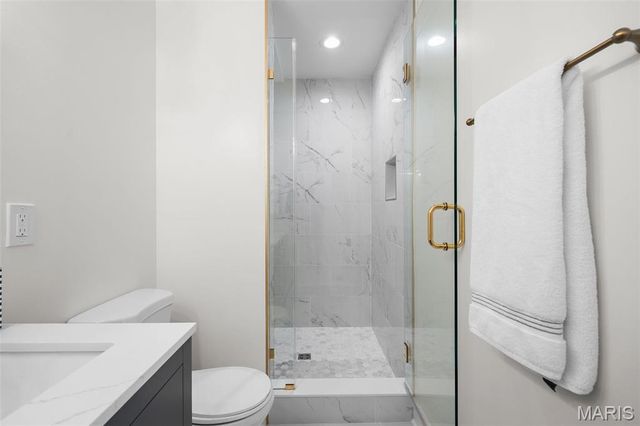 500 Beaucaire Drive, Warson Woods, MO 63122