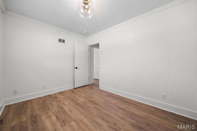 500 Beaucaire Drive, Warson Woods, MO 63122