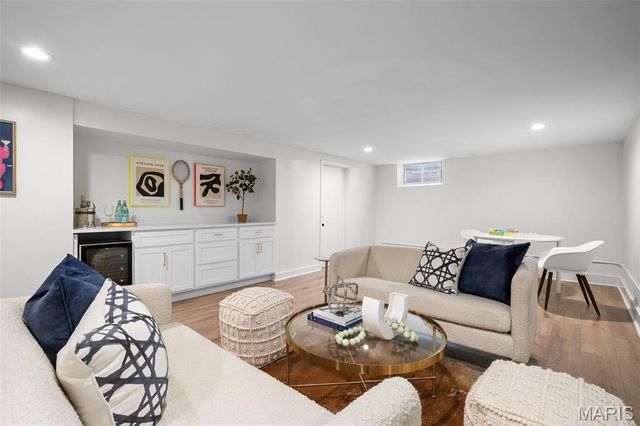 500 Beaucaire Drive, Warson Woods, MO 63122