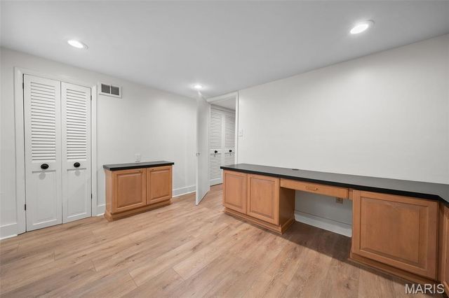 500 Beaucaire Drive, Warson Woods, MO 63122