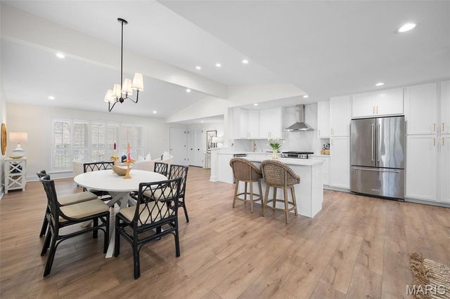 500 Beaucaire Drive, Warson Woods, MO 63122