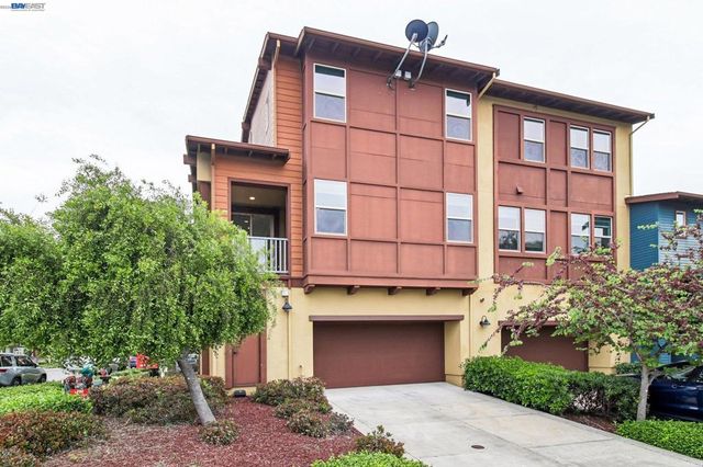 601 Sandalwood Dr 2, Livermore, CA 94551