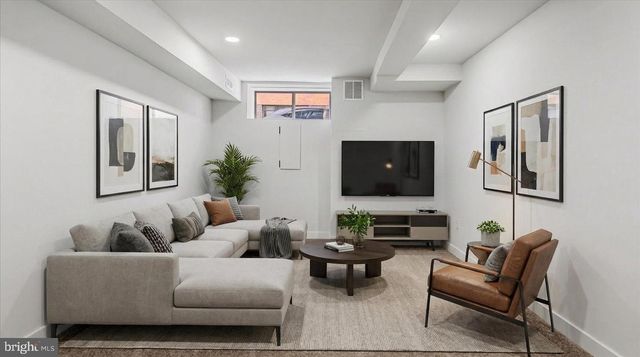 108 S ELLWOOD AVE, Baltimore, MD 21224