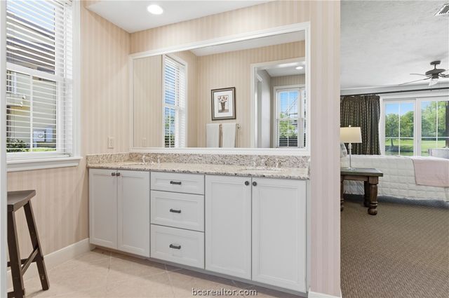 3247 Founders Drive B, Bryan, TX 77807