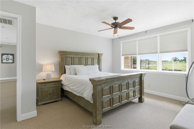 3247 Founders Drive B, Bryan, TX 77807