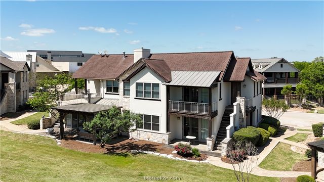 3247 Founders Drive B, Bryan, TX 77807