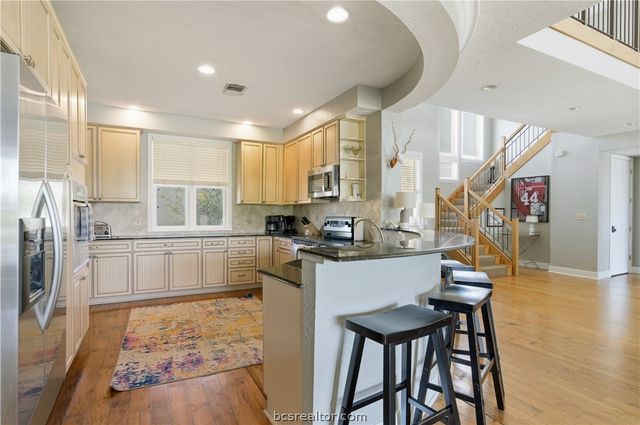3247 Founders Drive B, Bryan, TX 77807