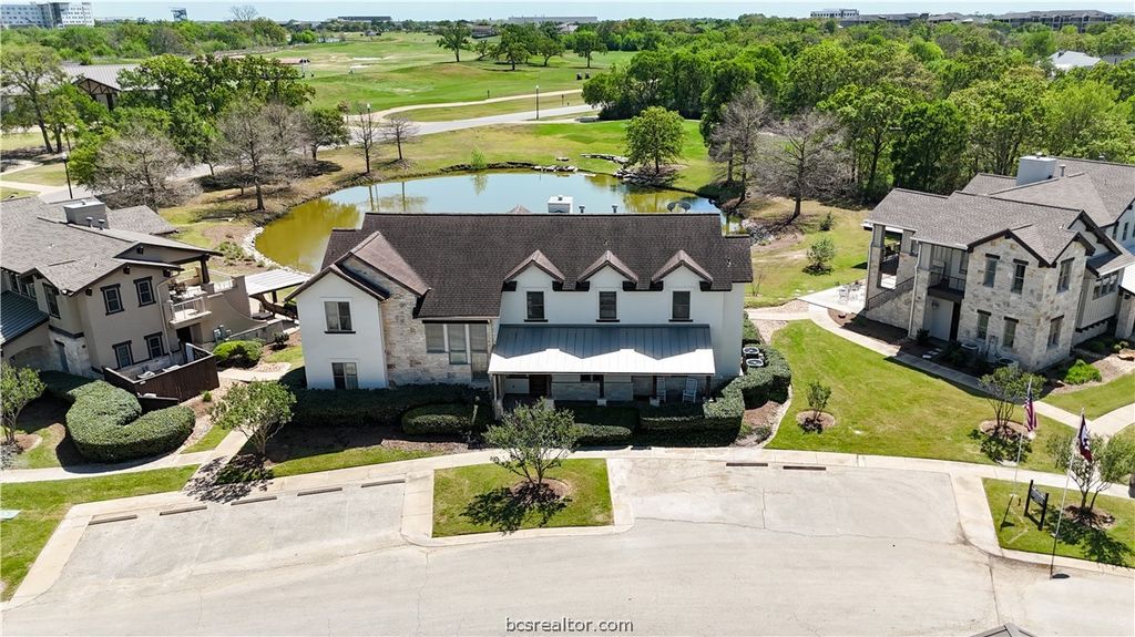 3247 Founders Drive B, Bryan, TX 77807 — photo 2