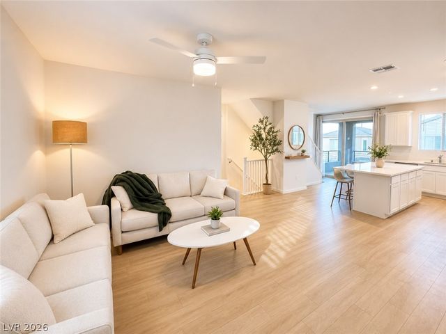 1482 Upland Sandpiper Street, Las Vegas, NV 89138