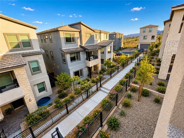 1482 Upland Sandpiper Street, Las Vegas, NV 89138