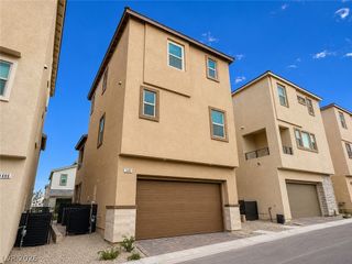 1482 Upland Sandpiper Street, Las Vegas, NV 89138