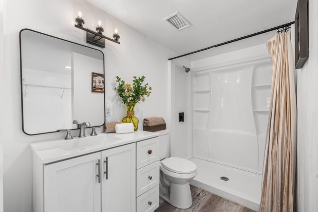 5320 W Avenue L4, Quartz Hill, CA 93536