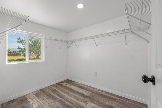 5320 W Avenue L4, Quartz Hill, CA 93536