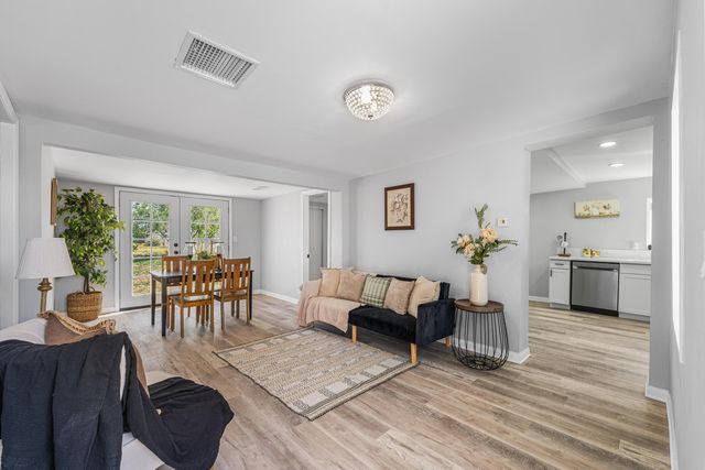 5320 W Avenue L4, Quartz Hill, CA 93536