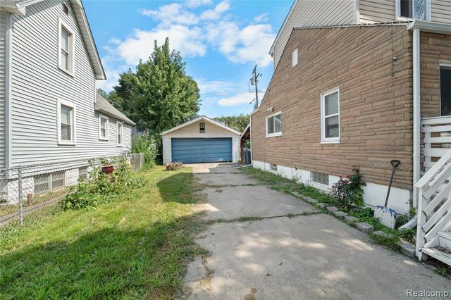 147 Charles Street, River Rouge, MI 48218