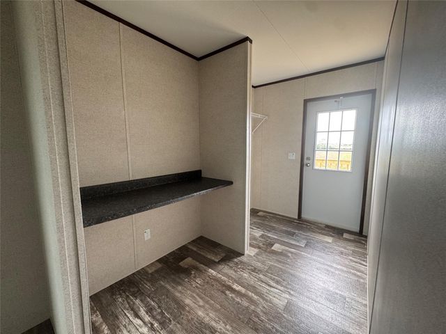 1304 Saddleback Drive, Bellville, TX 77418