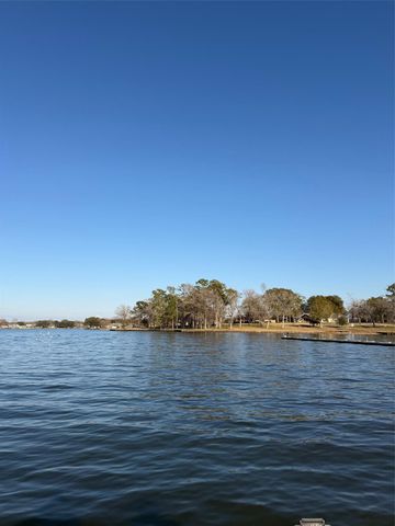 11974 N Ridgeway Drive, Willis, TX 77318