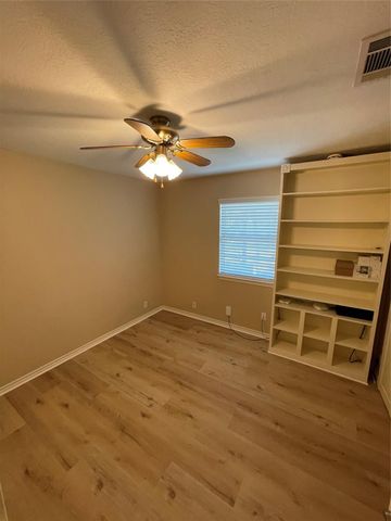 11974 N Ridgeway Drive, Willis, TX 77318