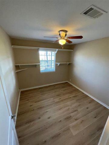 11974 N Ridgeway Drive, Willis, TX 77318