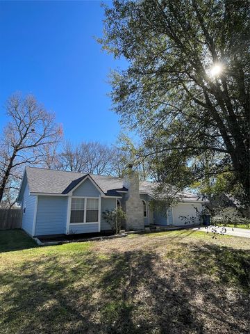 11974 N Ridgeway Drive, Willis, TX 77318