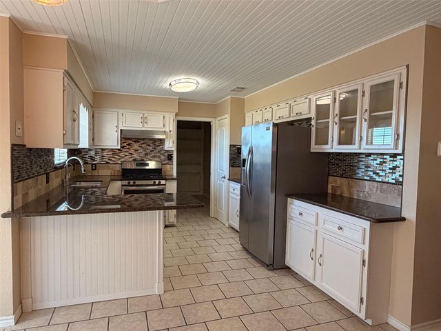 11974 N Ridgeway Drive, Willis, TX 77318