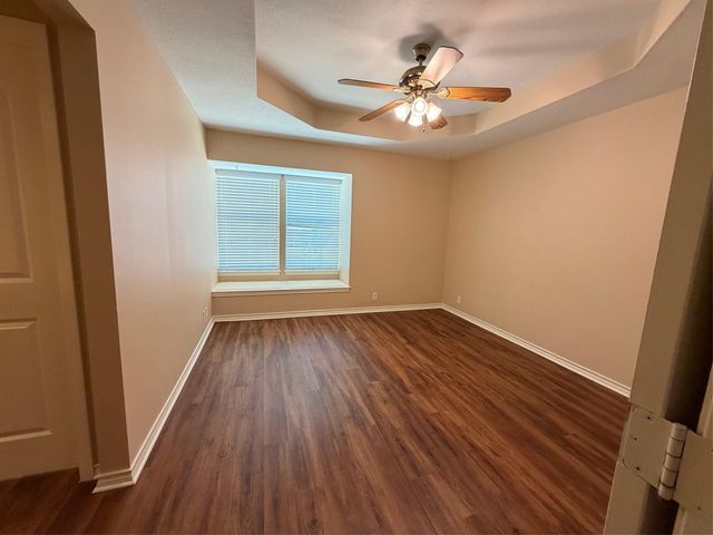 11974 N Ridgeway Drive, Willis, TX 77318