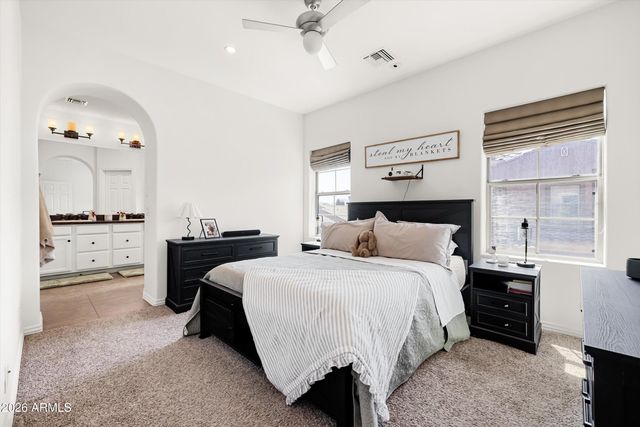 3935 E ROUGH RIDER Road 1252, Phoenix, AZ 85050