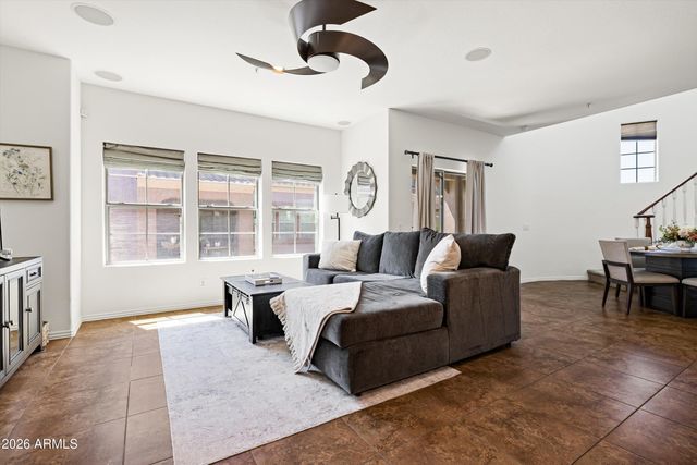 3935 E ROUGH RIDER Road 1252, Phoenix, AZ 85050
