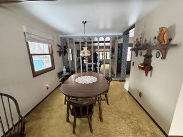 5240 Linden CIRCLE, Racine, WI 53406