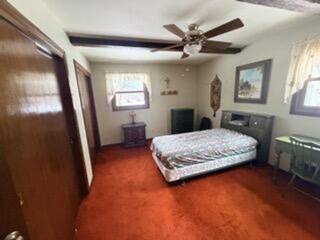 5240 Linden CIRCLE, Racine, WI 53406