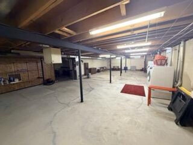 5240 Linden CIRCLE, Racine, WI 53406