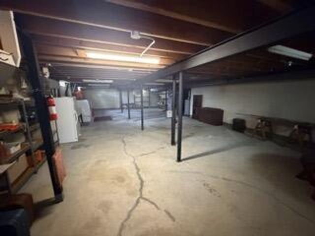 5240 Linden CIRCLE, Racine, WI 53406