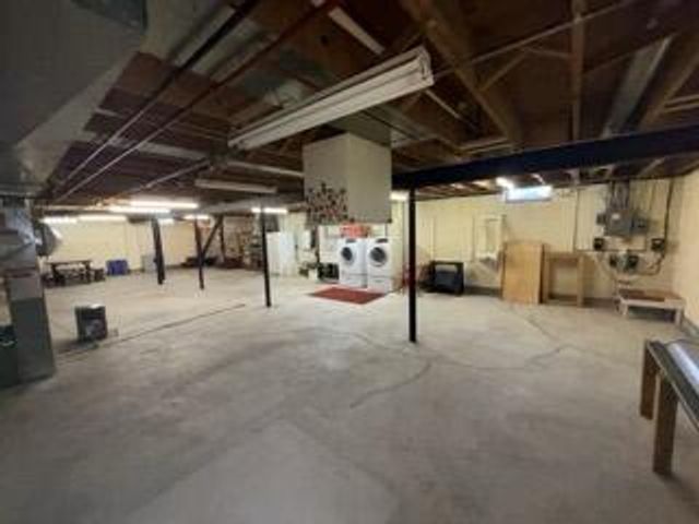 5240 Linden CIRCLE, Racine, WI 53406