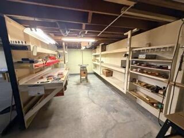 5240 Linden CIRCLE, Racine, WI 53406